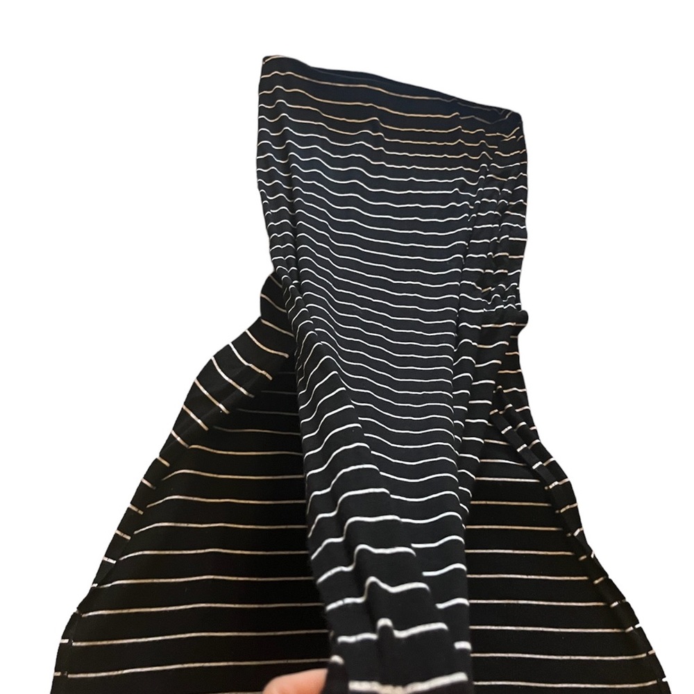 Long mid slit black & white skirt